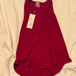 Women's Red Sleeveless Top